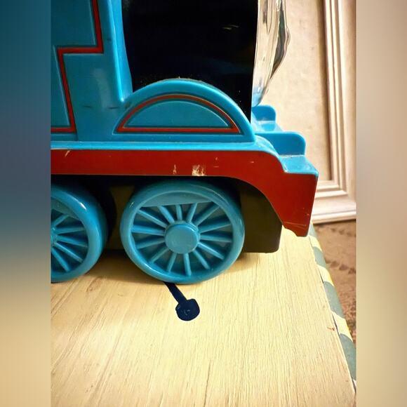 LITTLE TYKES Light and Go Thomas the Train FLASHLIGHT - Picture 8 of 9